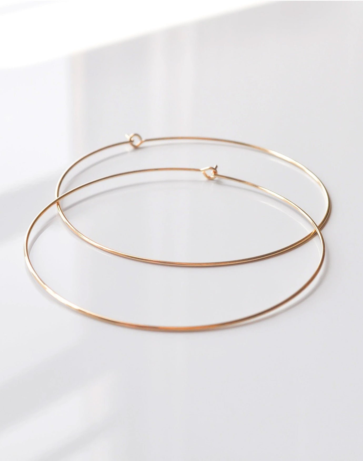Thatch Petite Lola hoop earrings